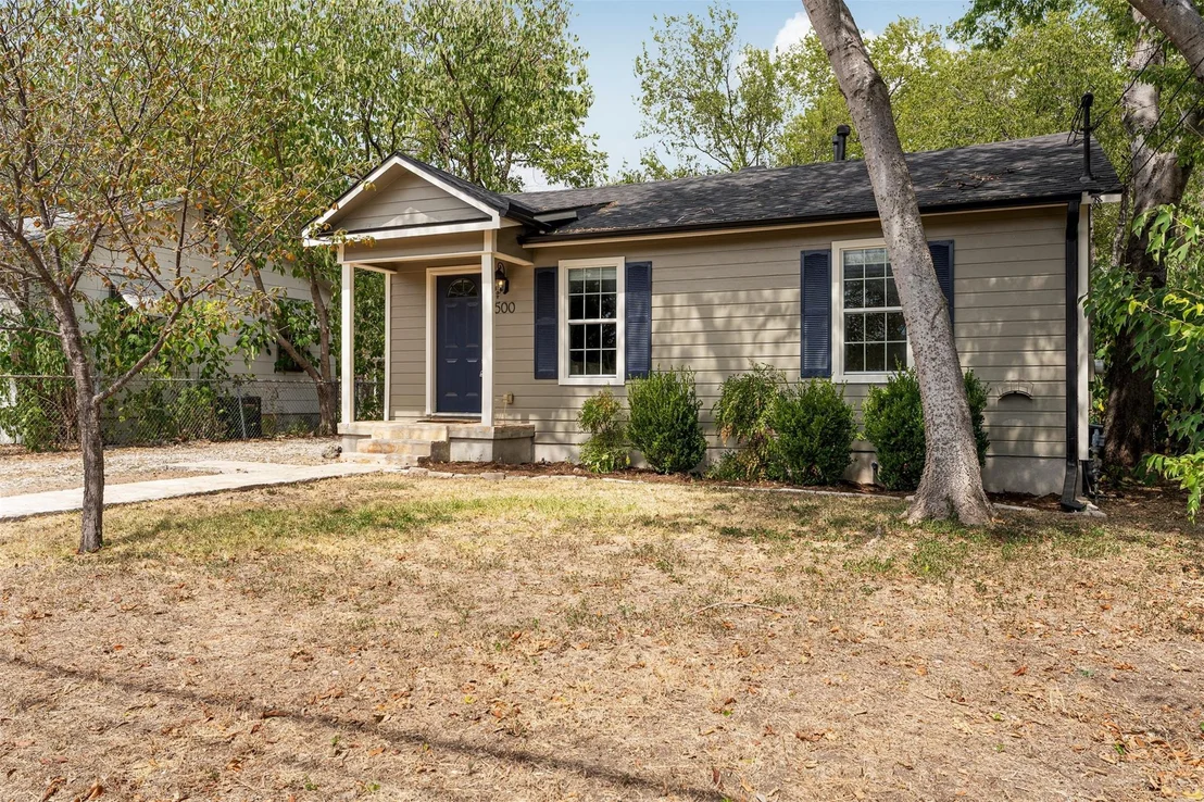 Photo of 500 Denson DR
