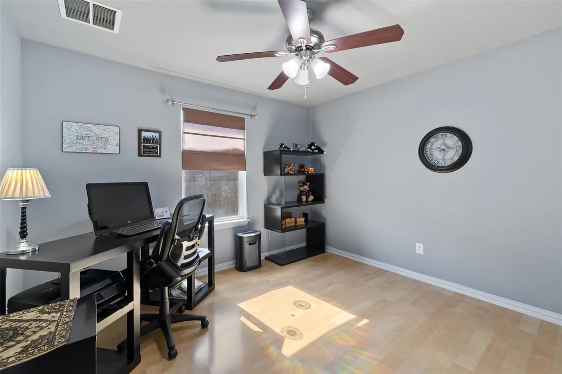 Photo of 339 Strawberry Blonde DR
