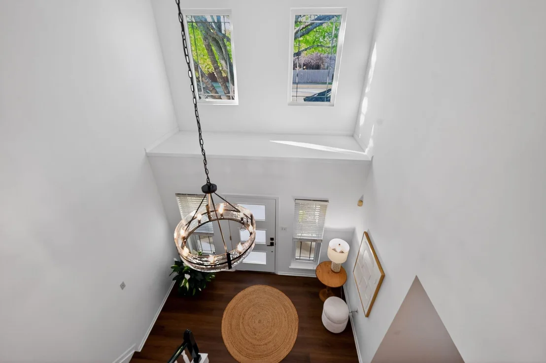 Photo of 1118 Oaklands DR