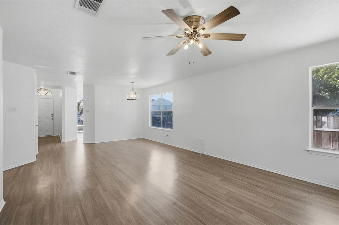 Photo of 1206 Garden Path DR