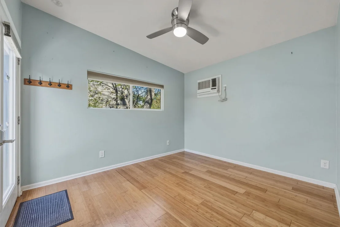 Photo of 1908 Cullen Ave