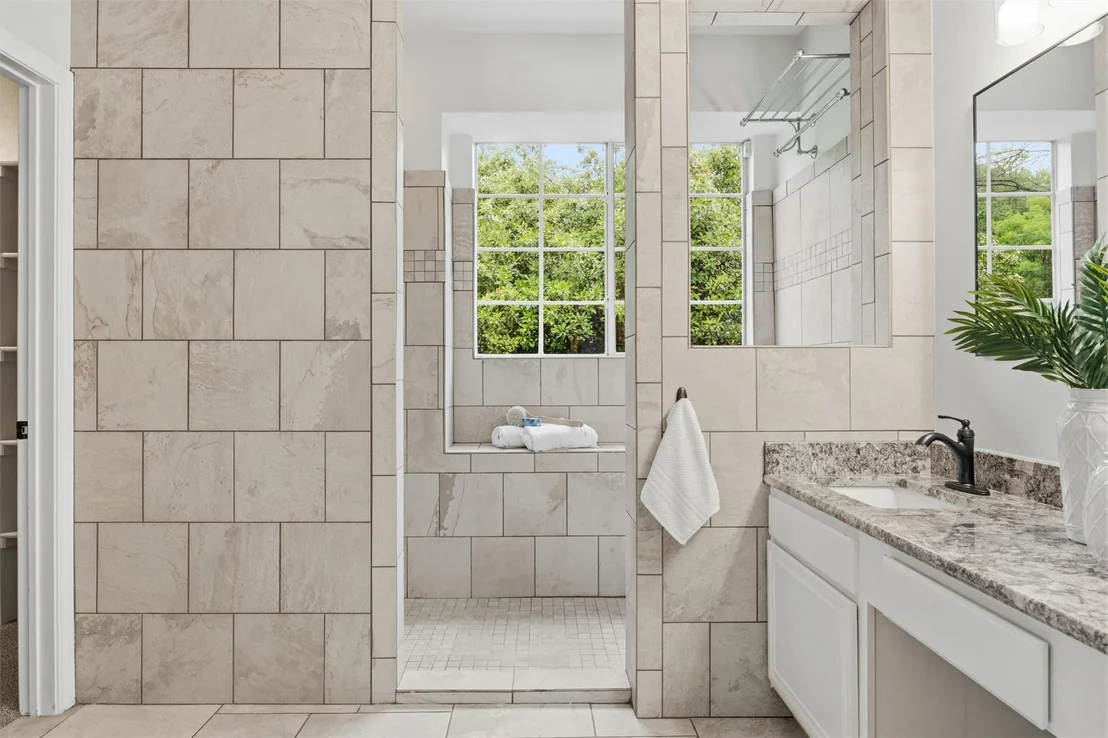 Photo of 403 Paint Brush CIR