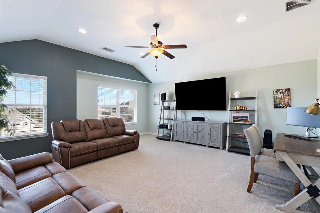 Photo of 302 Bellagio DR