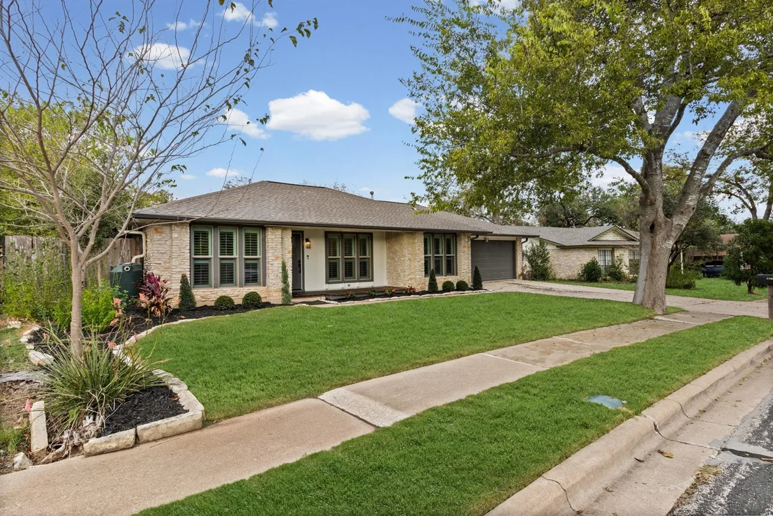 Photo of 11004 Rustic Manor LN