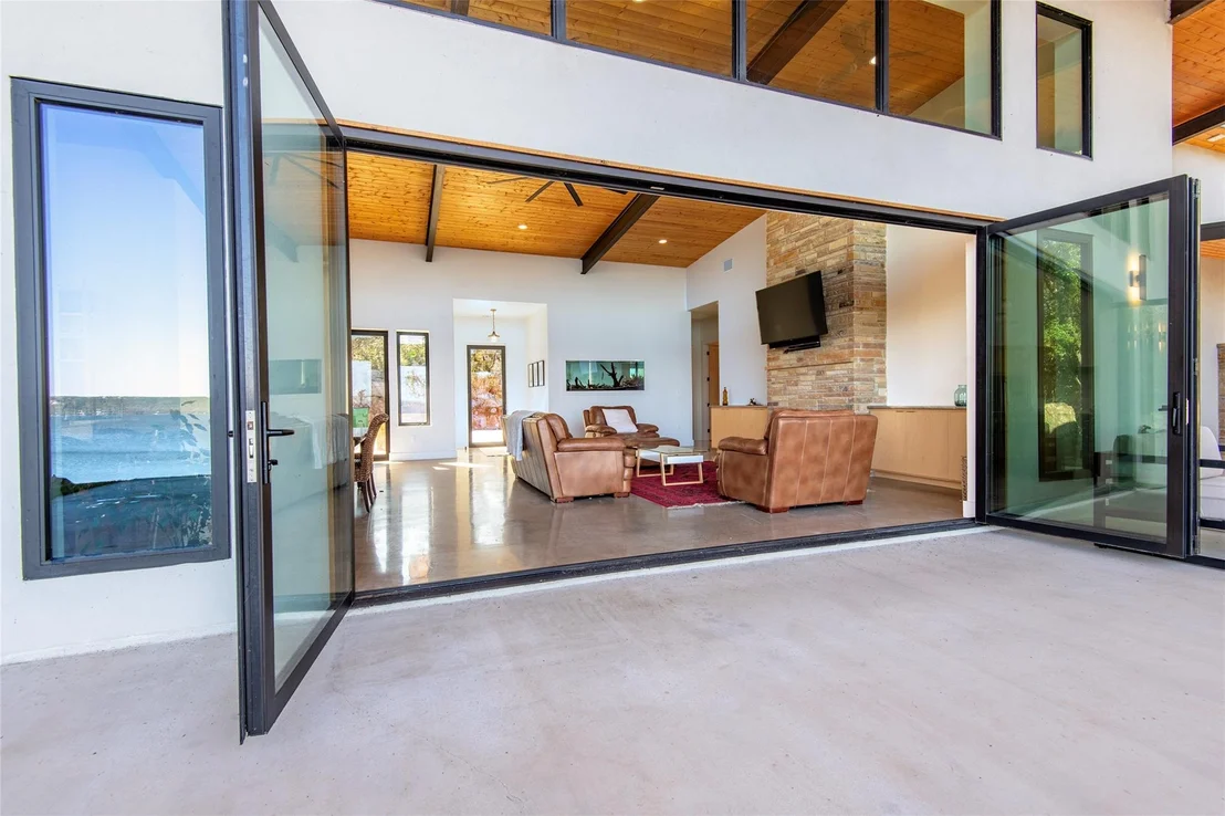 Photo of 247 Peninsula DR