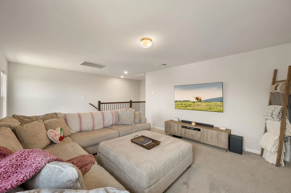 Photo of 229 Long Canyon LN