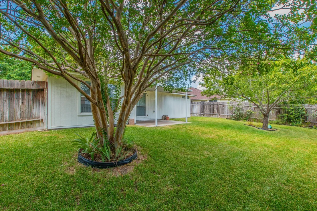 Photo of 4713 Hartrick Bluff RD