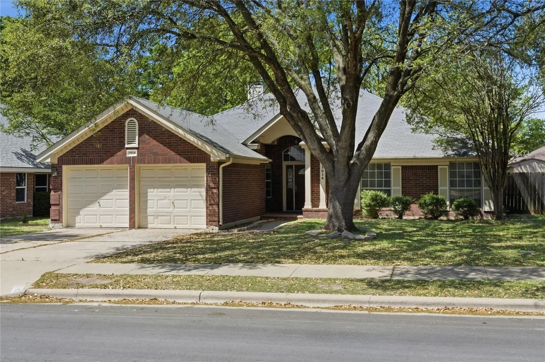 Photo of 1014 Pine Creek DR
