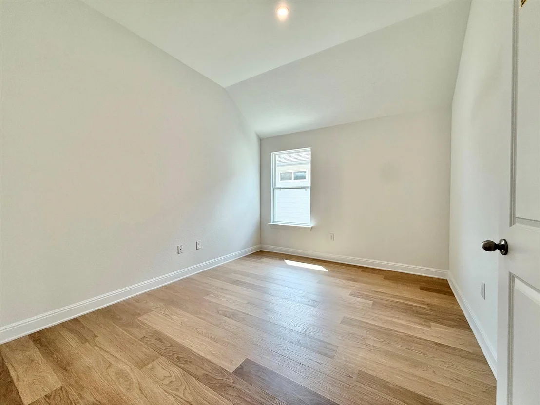 Photo of 5841 Marsh LN