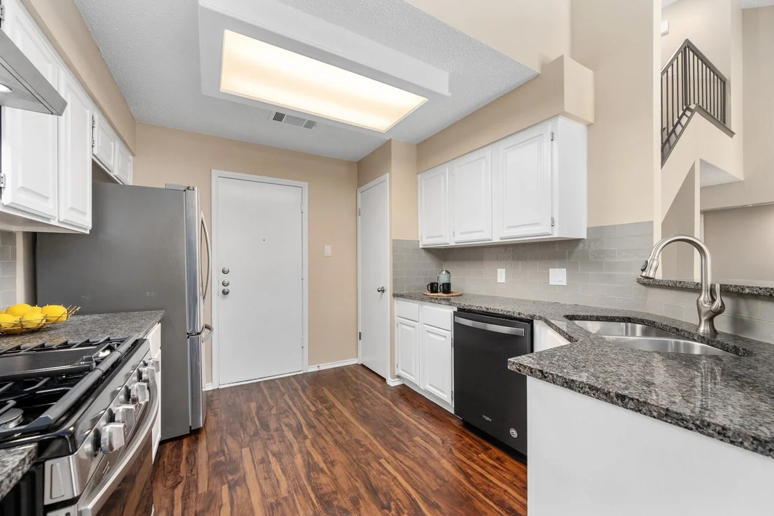 Photo of 8601 Verona TRL