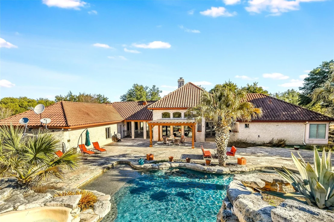 Photo of 25909 Hamilton Pool RD