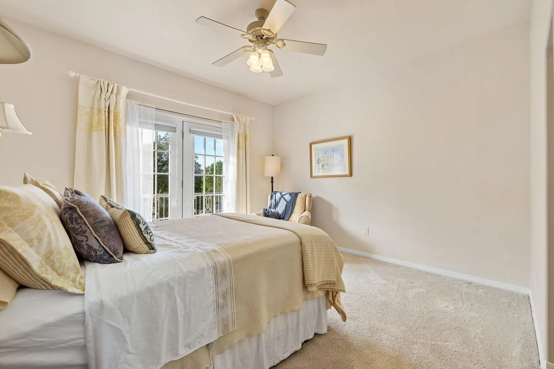 Photo of 3322 Far View DR