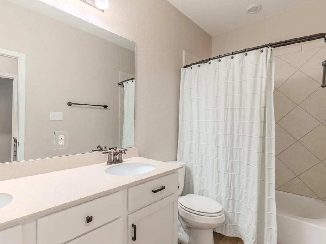 Photo of 100 Kennicott DR
