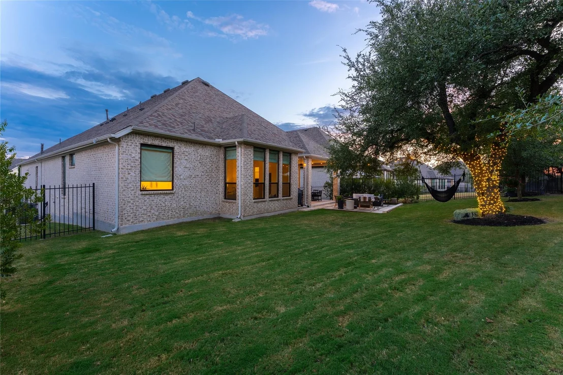 Photo of 838 Pear Tree LN