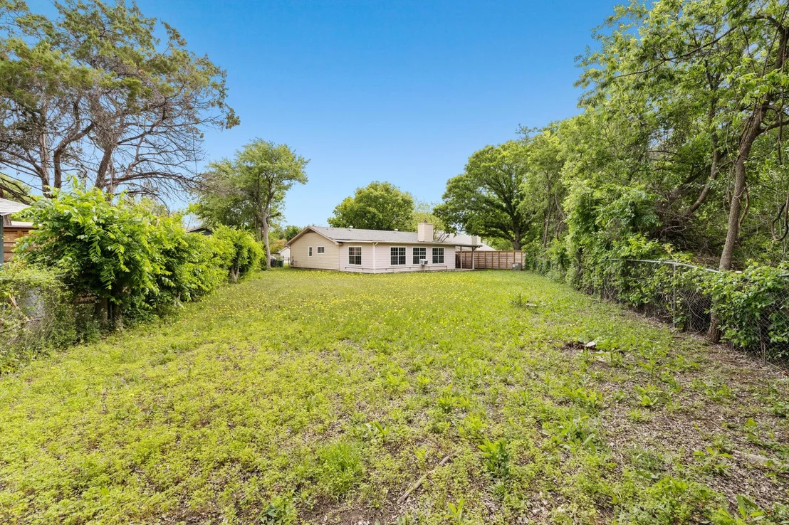 Photo of 607 Elderberry CV