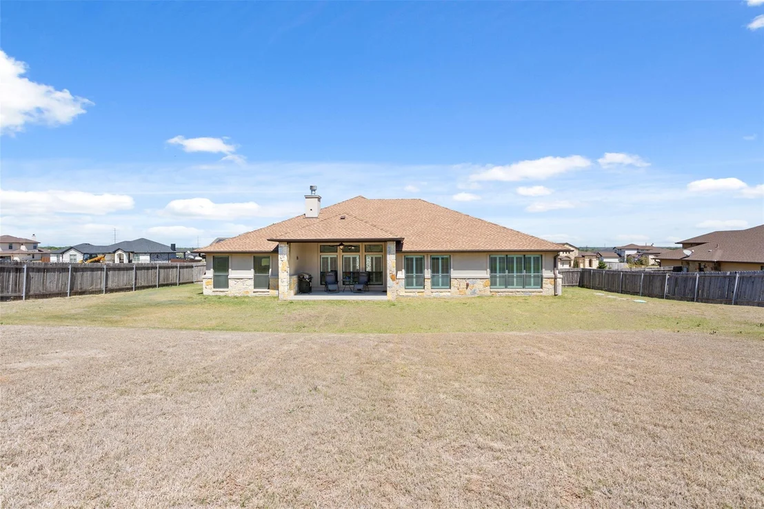 Photo of 1007 Saddle Bluff DR