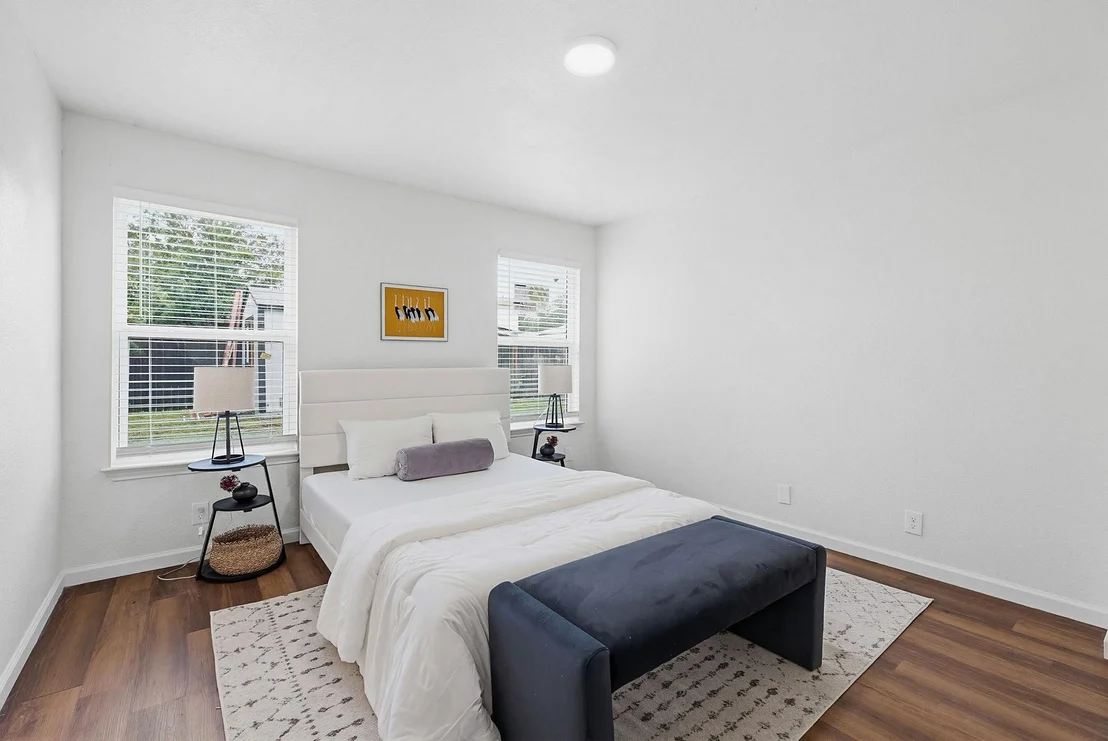 Photo of 114 Loryn DR