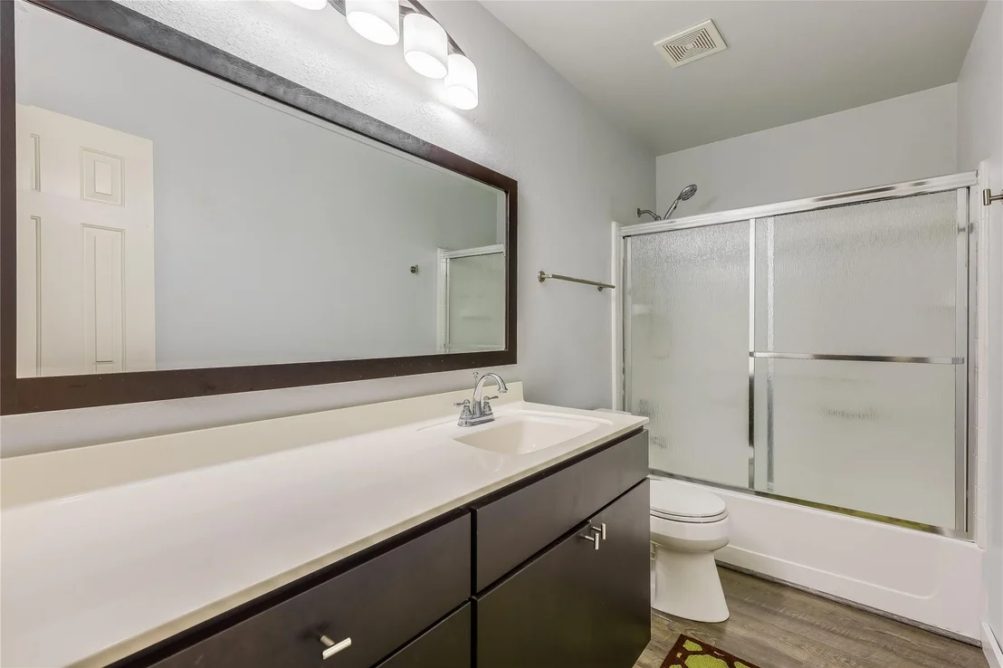 Photo of 400 Olmos DR