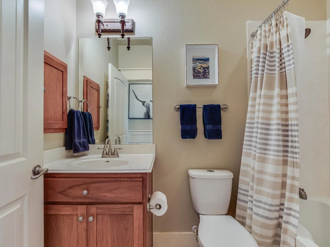Photo of Unit 201 at 6704 Lantern View DR