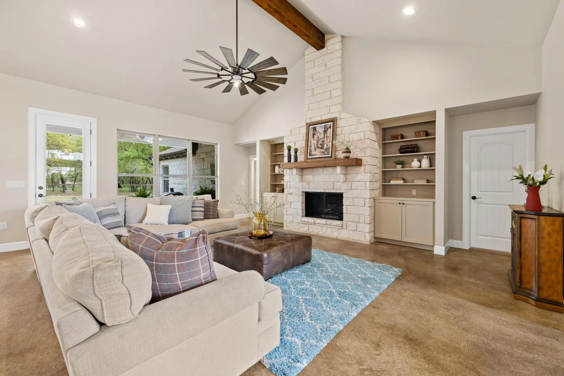 Photo of 909 Highland Spring LN