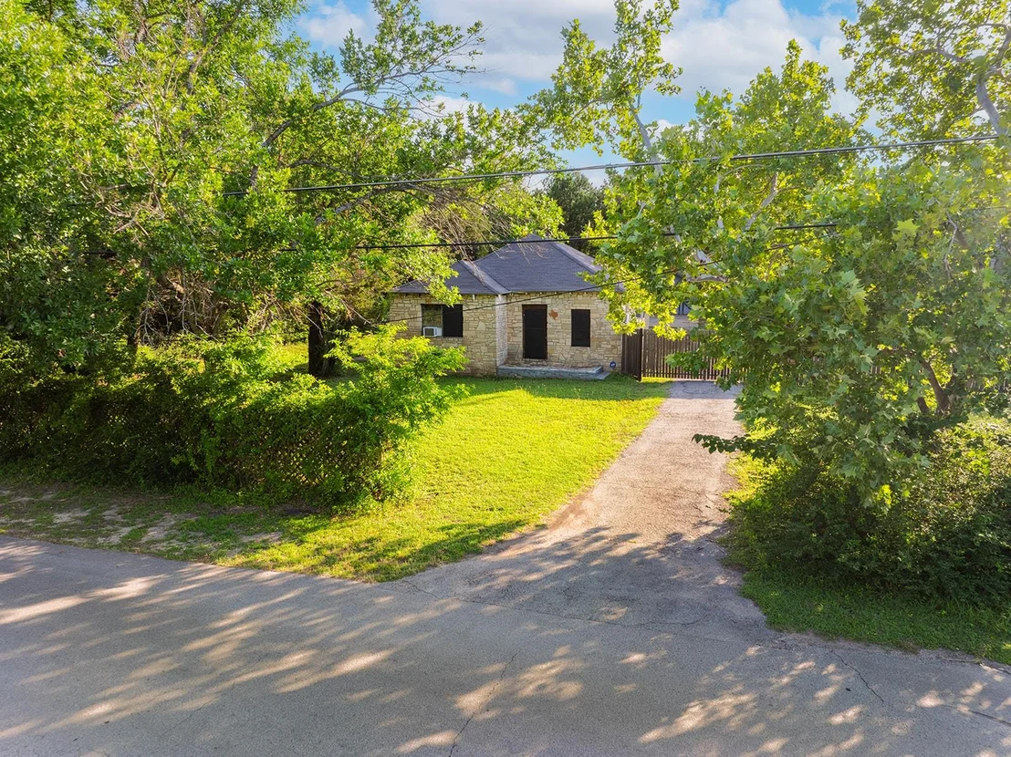 Photo of 1401 High Chaparral DR