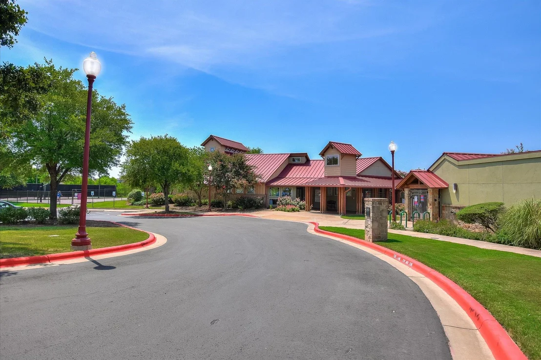 Photo of 1813 Meandering Meadows DR