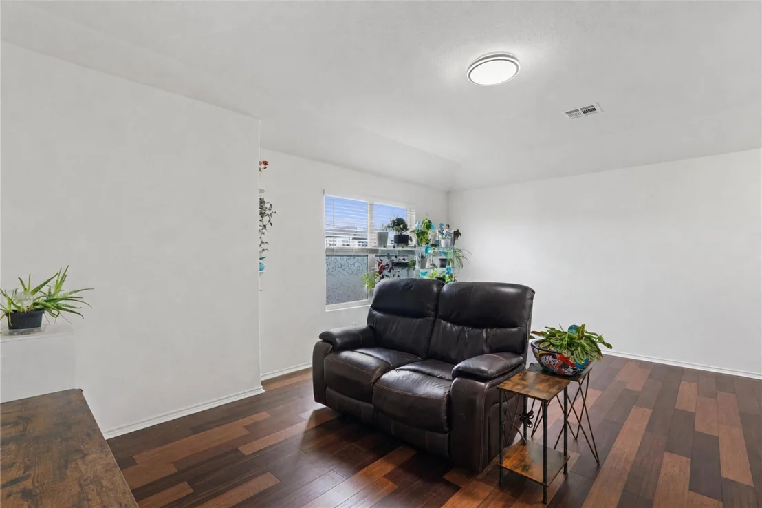 Photo of 832 Mallow RD