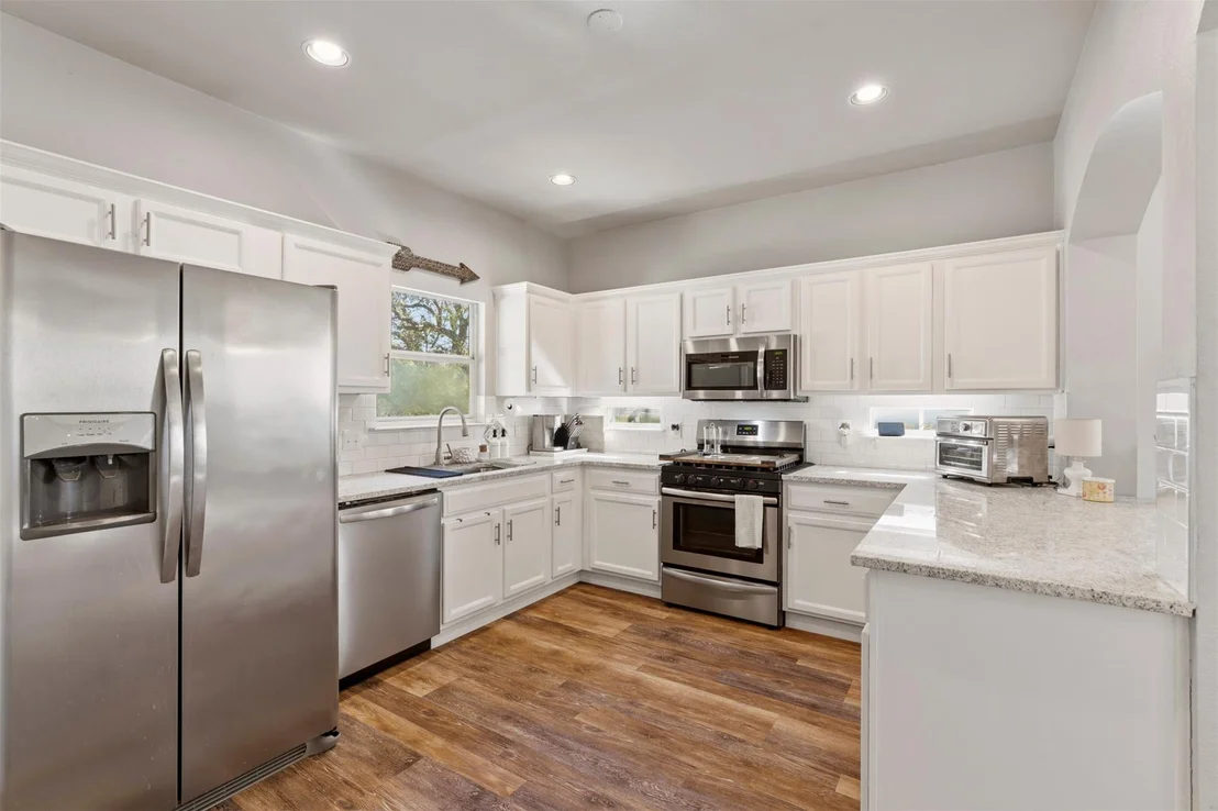 Photo of 913 Bogart RD