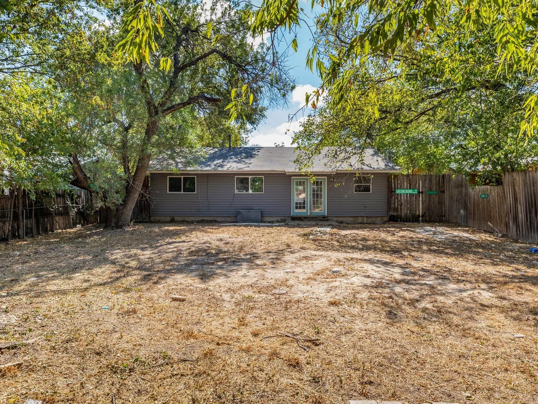 Photo of 6206 Hogan Ave