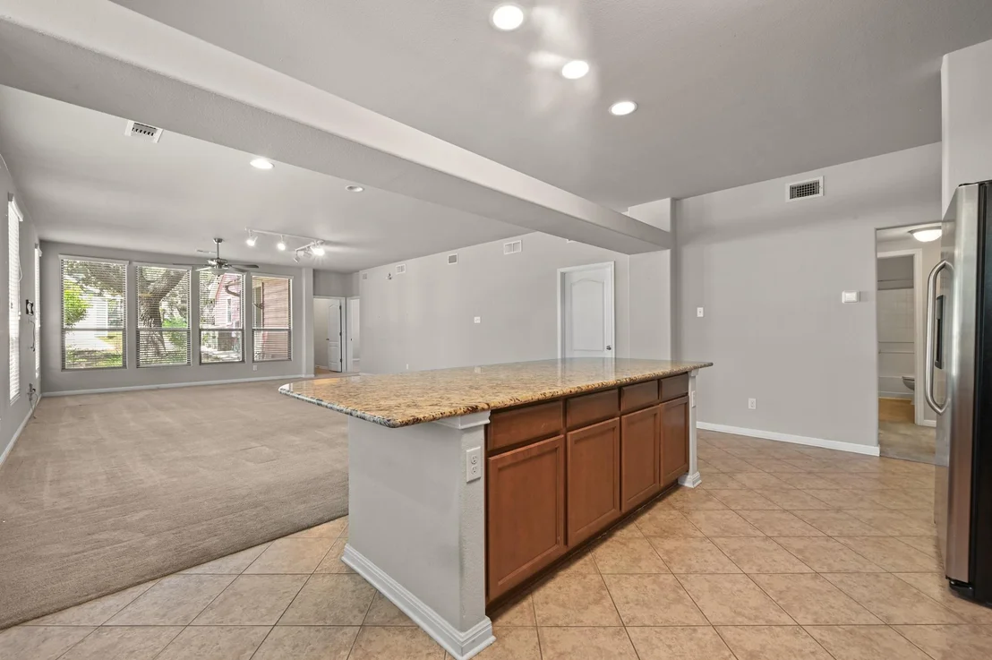Photo of 4032 Mather
