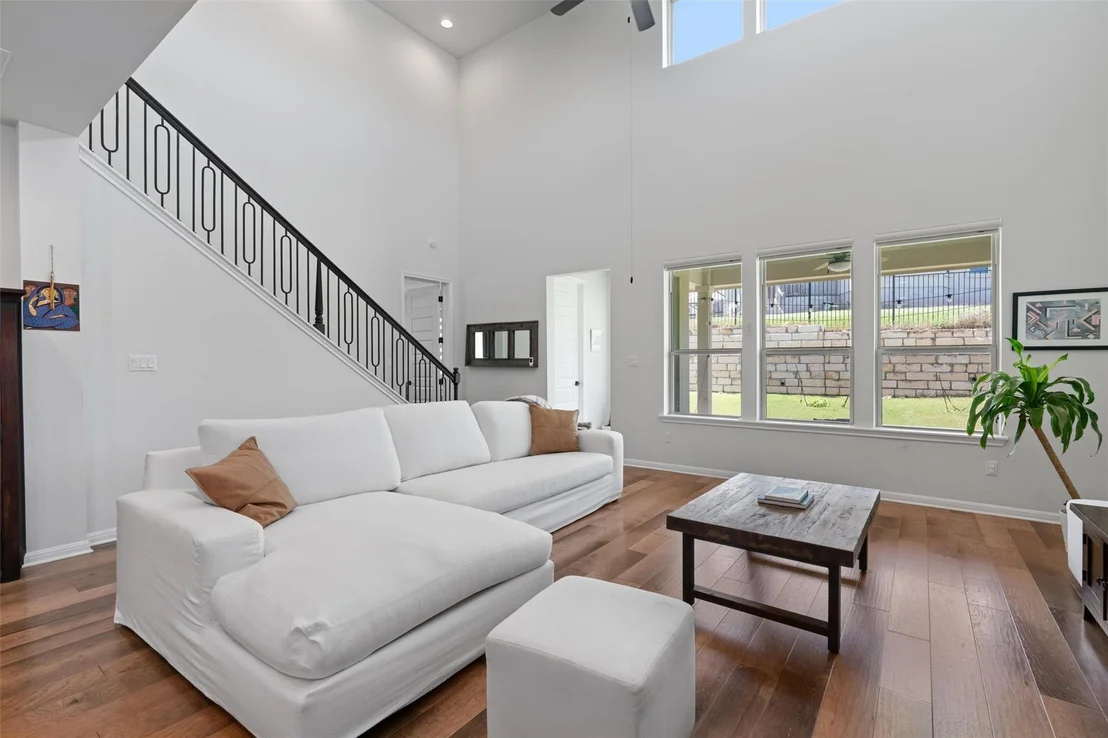 Photo of 1908 Cabrera DR