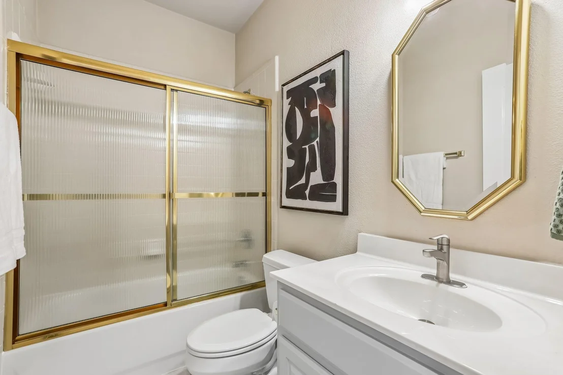 Photo of 15008 Thatcher DR