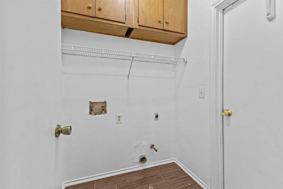 Photo of 16503 Edgemere DR