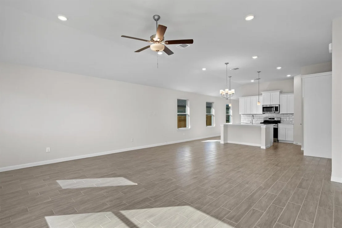 Photo of 417 Stellar Wind DR