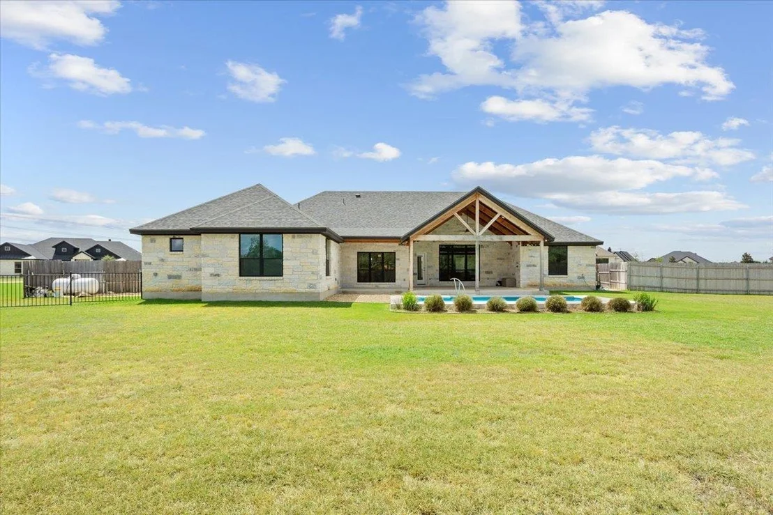Photo of 1235 Ambrose DR