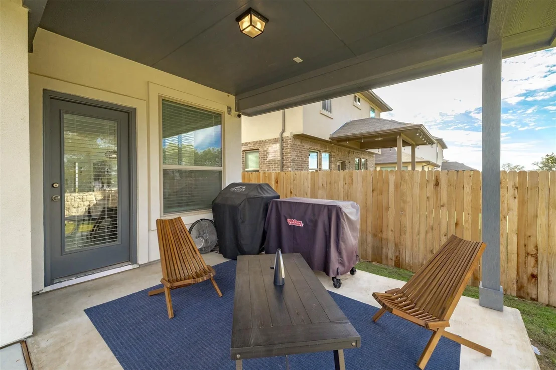 Photo of 424 Arrowhead Vine ST
