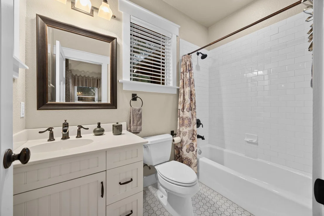 Photo of 122 Dawana LN