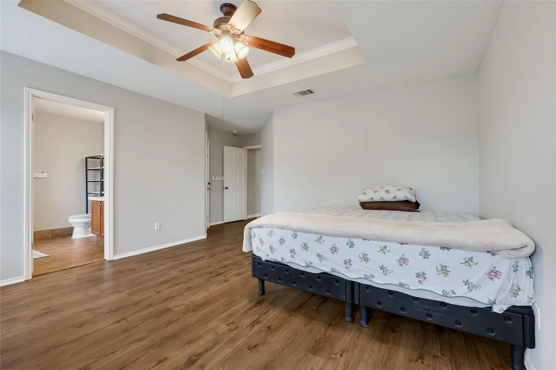 Photo of 3800 Hickox DR