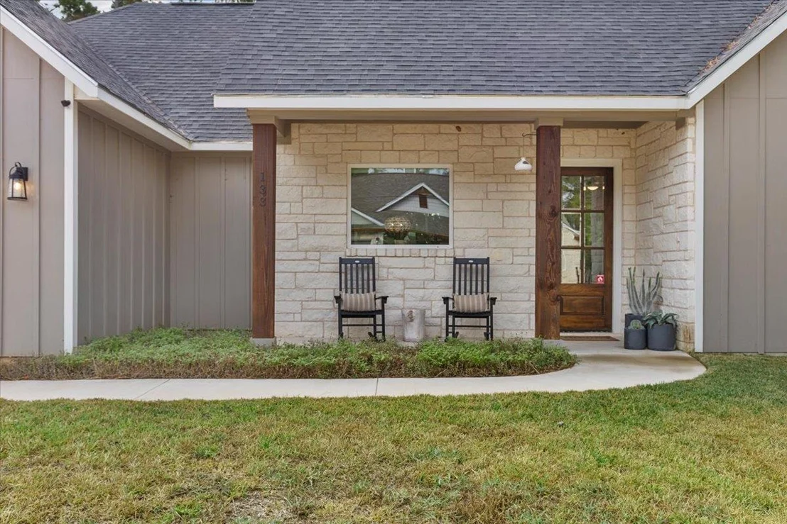 Photo of 133 Lake Point WAY