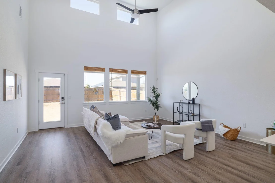 Photo of 7402 Sagira PATH