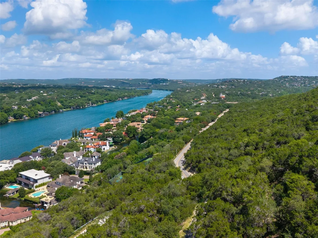 Photo of 4323 Mt Bonnell RD