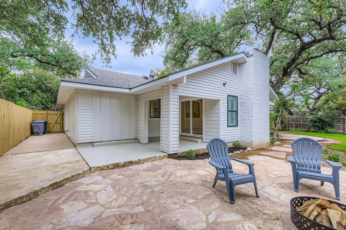 Photo of 11703 Oak Knoll DR