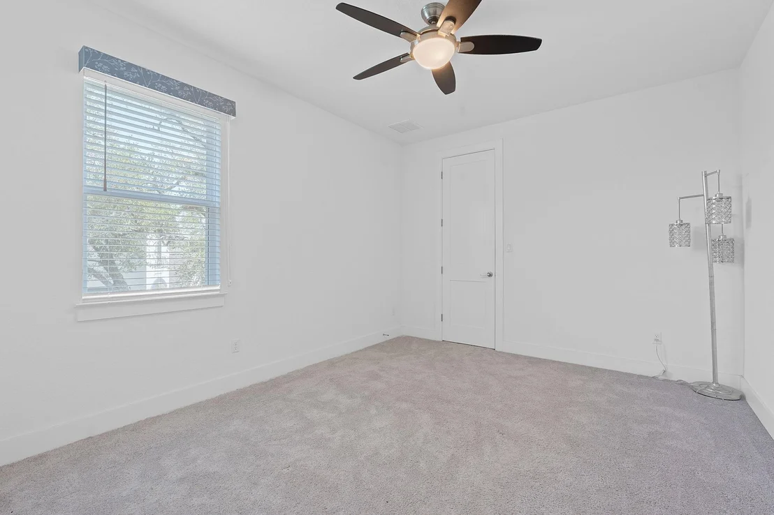 Photo of 1616 Illawarra WAY