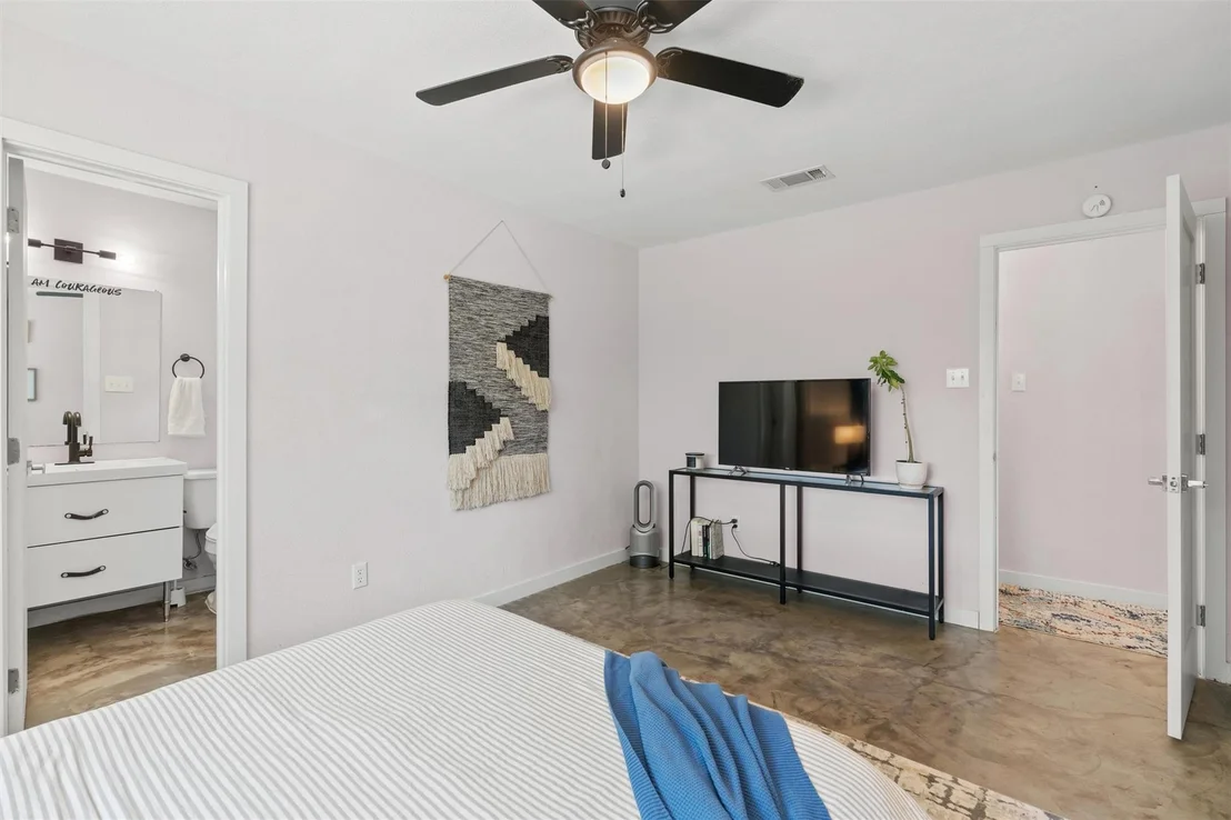 Photo of 1514 Turtle Creek BLVD