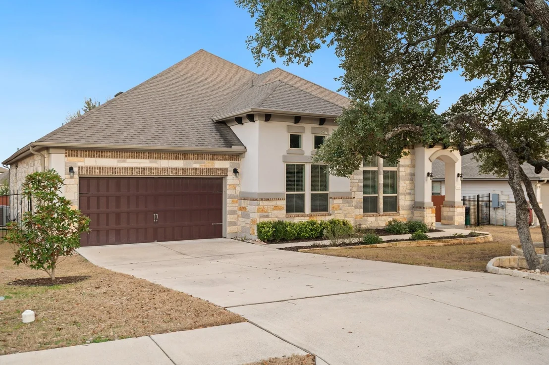 Photo of 1018 Valley View DR