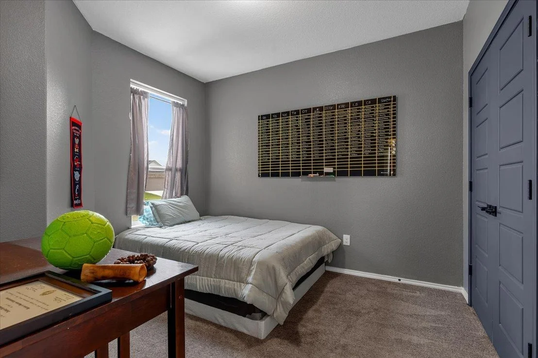 Photo of 223 Pitkin DR
