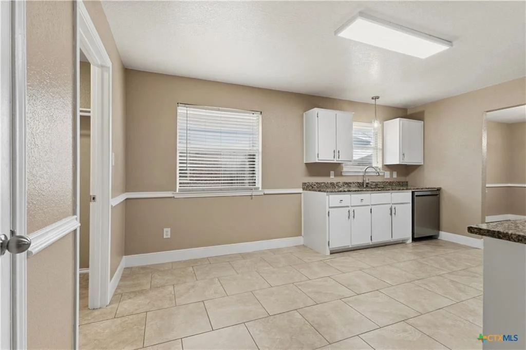 Photo of 4307 Menard DR