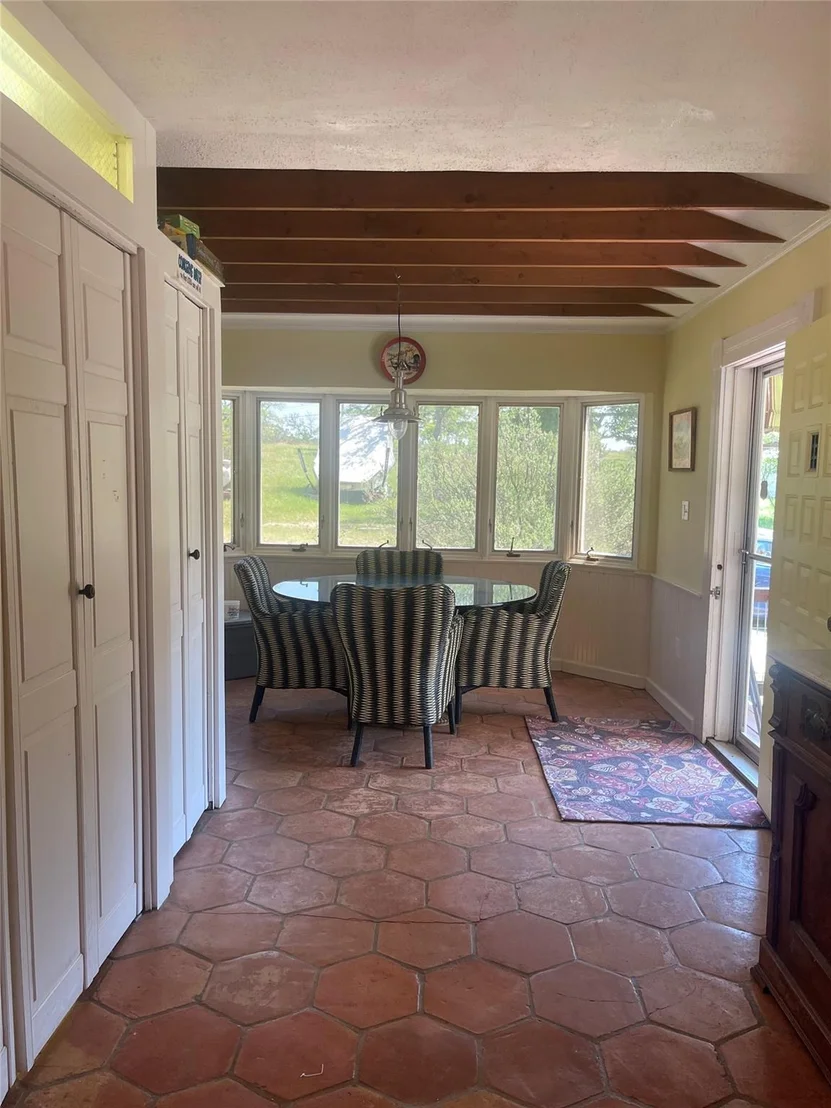 Photo of 138 Suzann LN