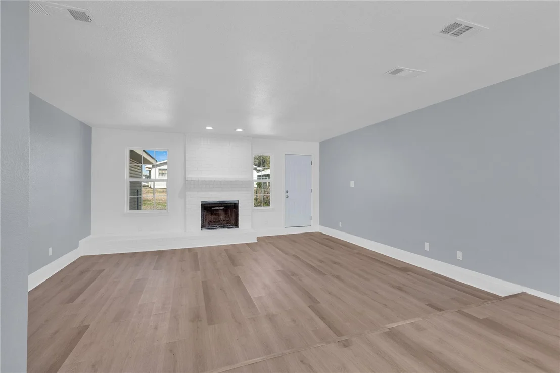 Photo of 2017 Corona DR