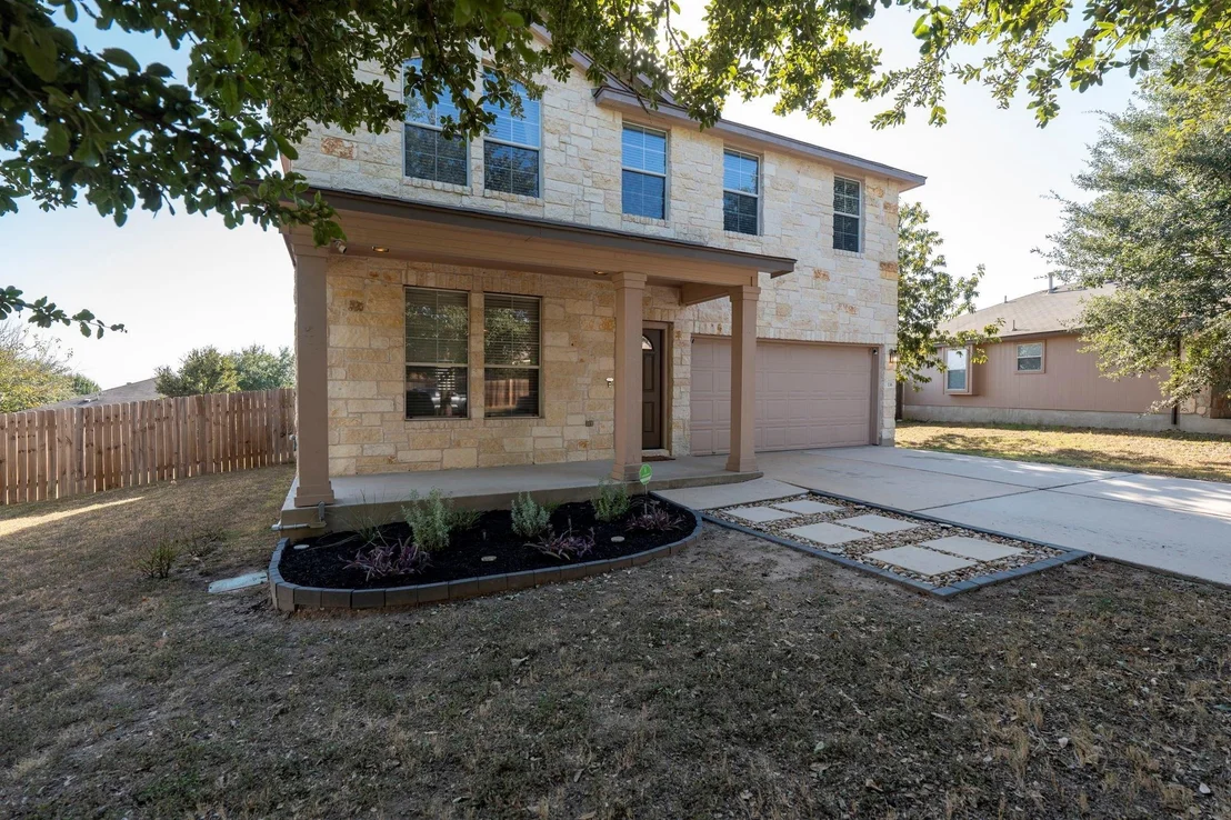Photo of 136 Regent CV